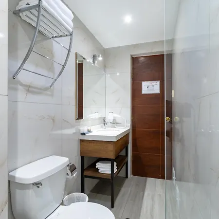 Inti Punku Machupicchu Hotel & Suites