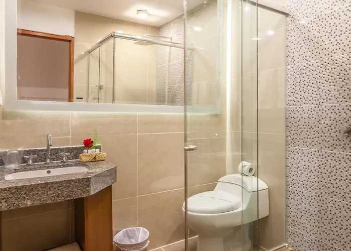 Inti Punku & Hotel 3*