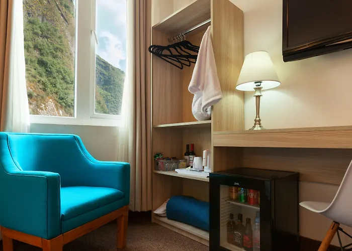 Inti Punku & Hotel