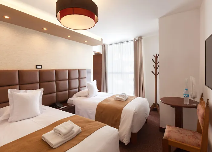 Inti Punku & Hotel 3*